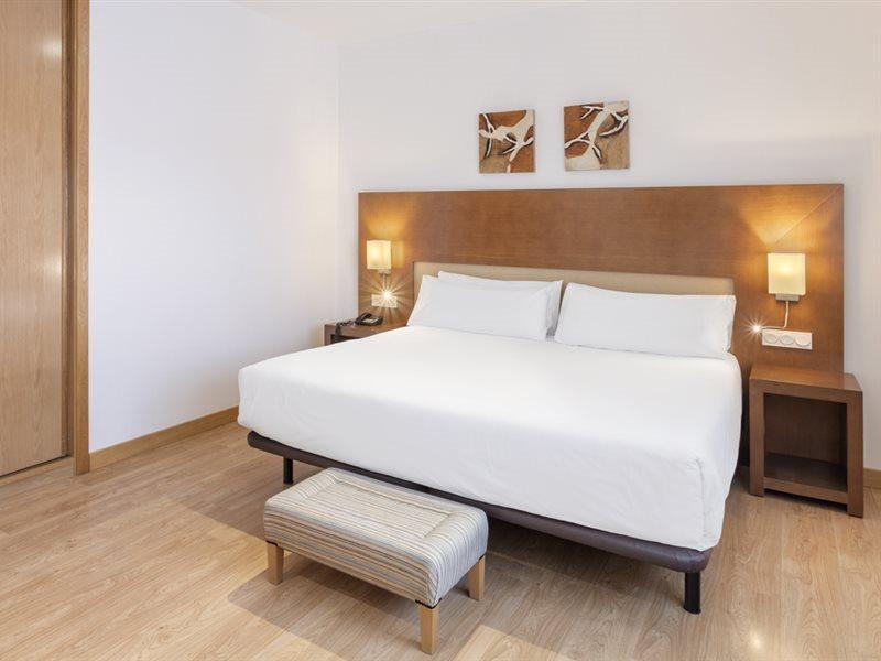 B&B Hotel Logrono Las Canas Viana  Exteriör bild