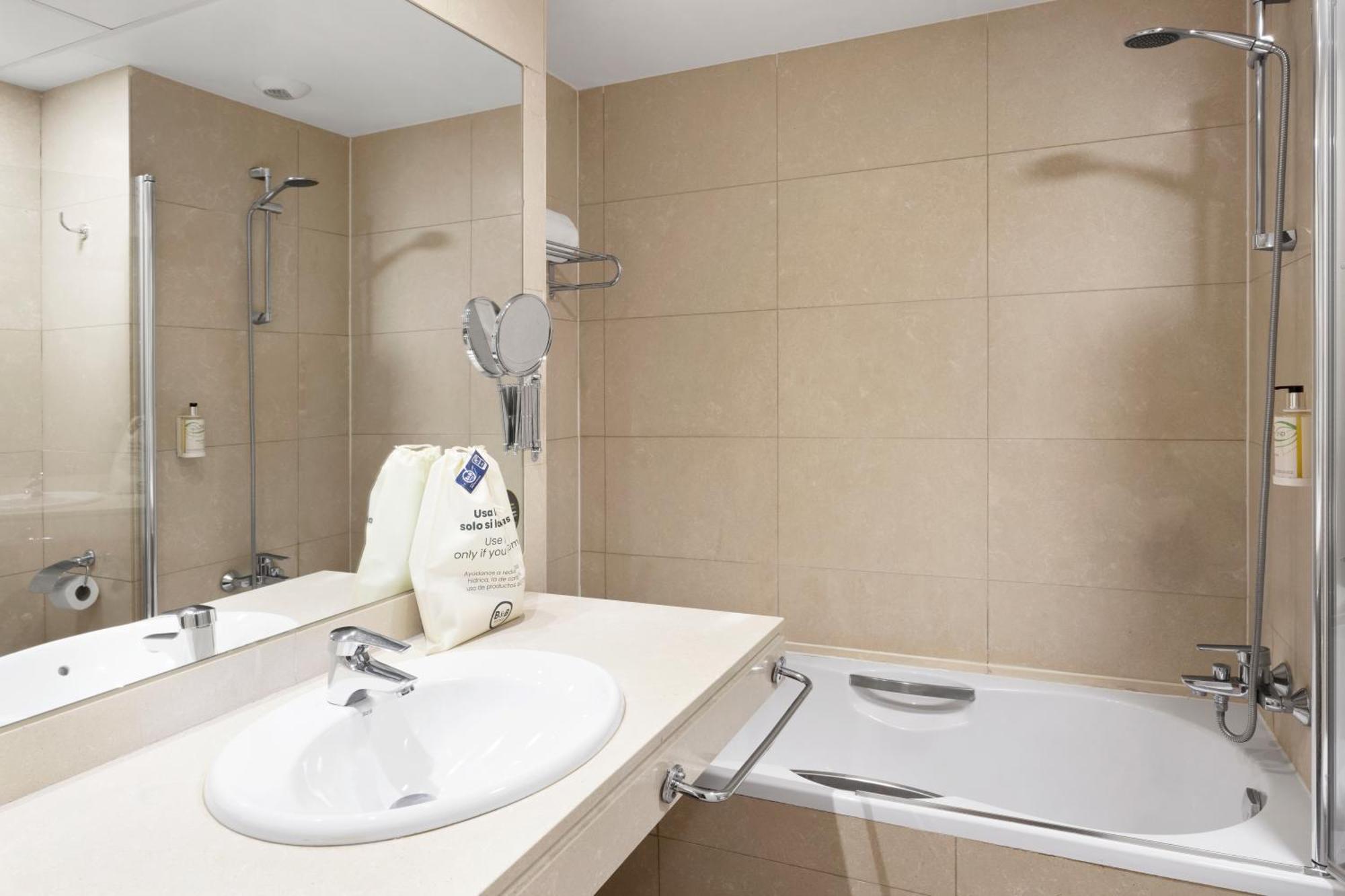B&B Hotel Logrono Las Canas Viana  Exteriör bild