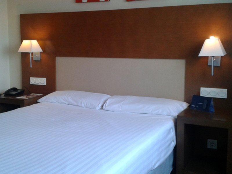 B&B Hotel Logrono Las Canas Viana  Exteriör bild