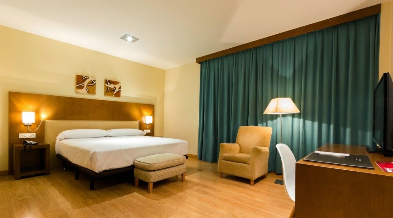 B&B Hotel Logrono Las Canas Viana  Exteriör bild